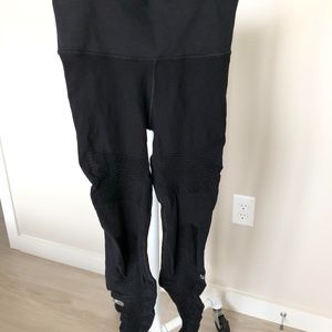 ALO Yoga Black High Waist Seamless Moto Legging